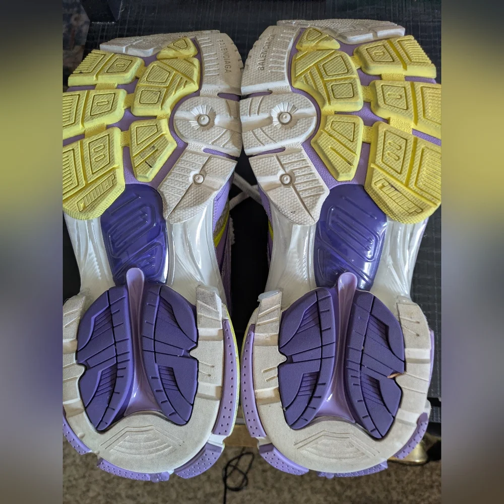 Balenciaga Women's Runner 2 Low Top Sneakers Trainers - Picture 7 of 14